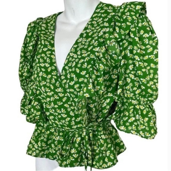 WAYF‎ Green Daisy Floral Cropped Wrap Blouse (Medium) - Picture 1 of 6